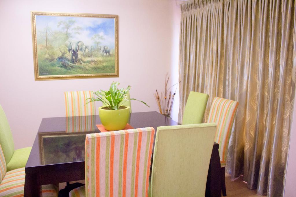 Khuvena Guesthouse ランドバーグ エクステリア 写真