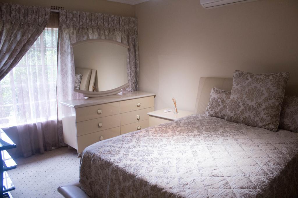 Khuvena Guesthouse ランドバーグ エクステリア 写真