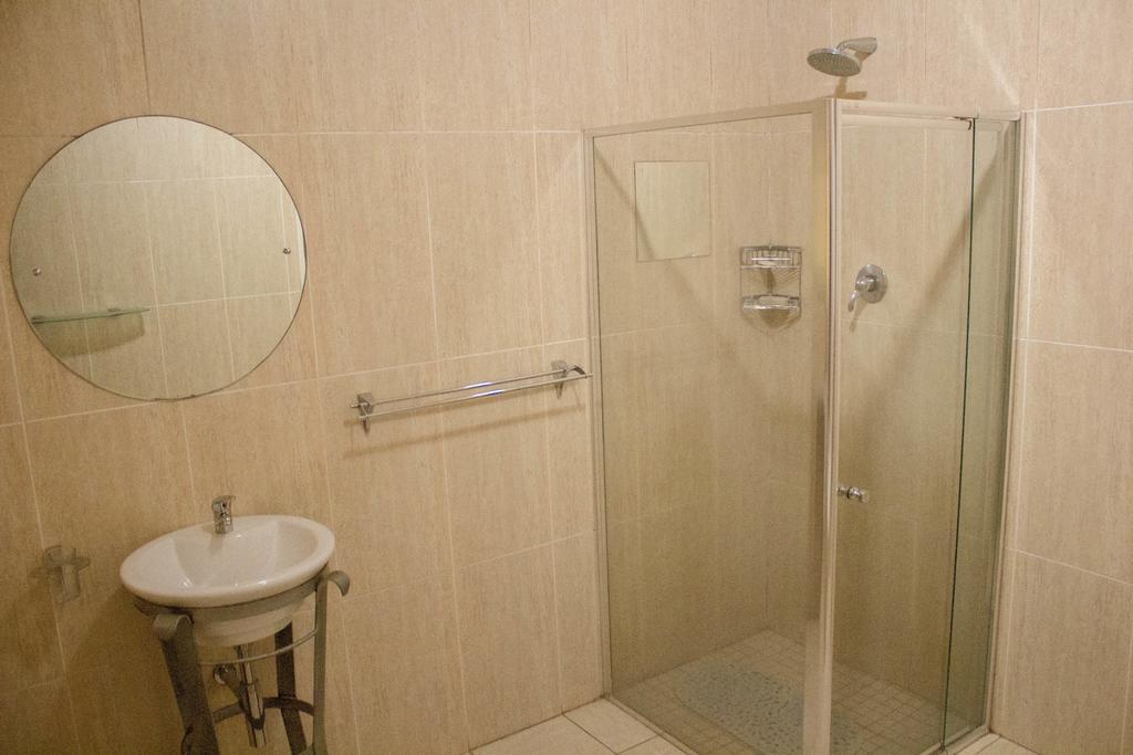 Khuvena Guesthouse ランドバーグ エクステリア 写真