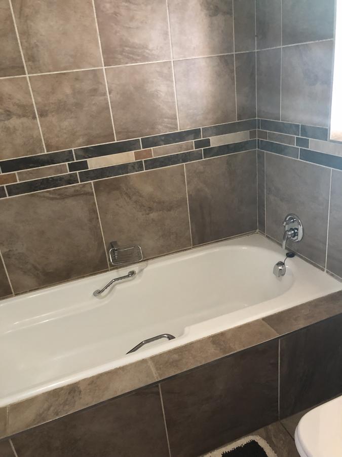 Khuvena Guesthouse ランドバーグ エクステリア 写真