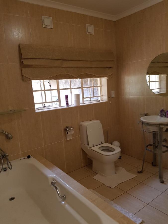 Khuvena Guesthouse ランドバーグ エクステリア 写真