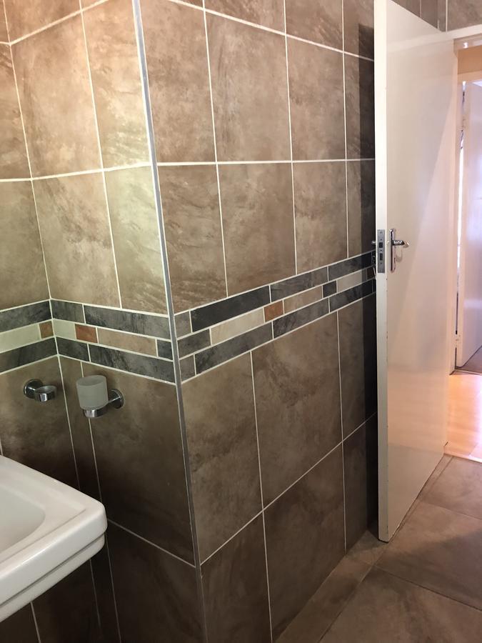 Khuvena Guesthouse ランドバーグ エクステリア 写真