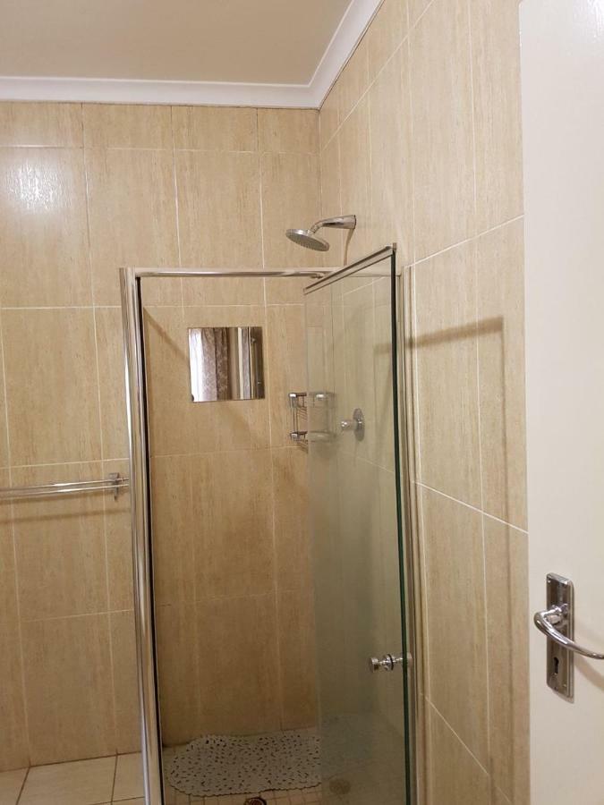Khuvena Guesthouse ランドバーグ エクステリア 写真